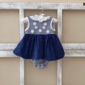 Baby girl’s onesie dress with matching hat